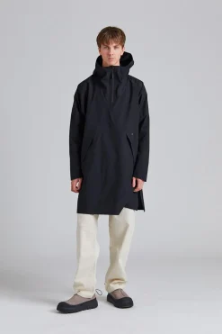 Aalesund Poncho Black
