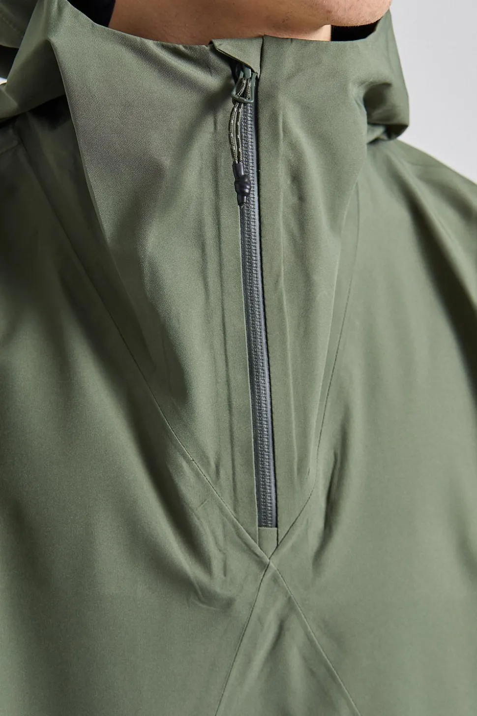 Aalesund Poncho Dusty Green
