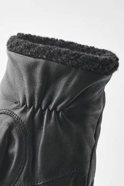 Ackas Mitt