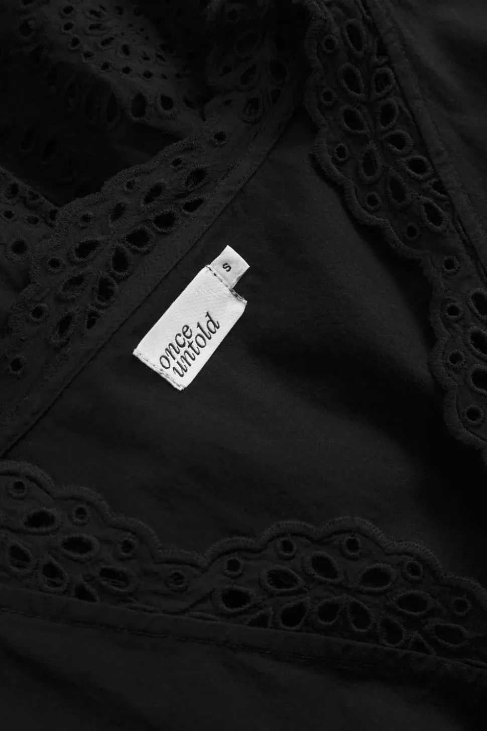 Bea V-Neck Blouse Black