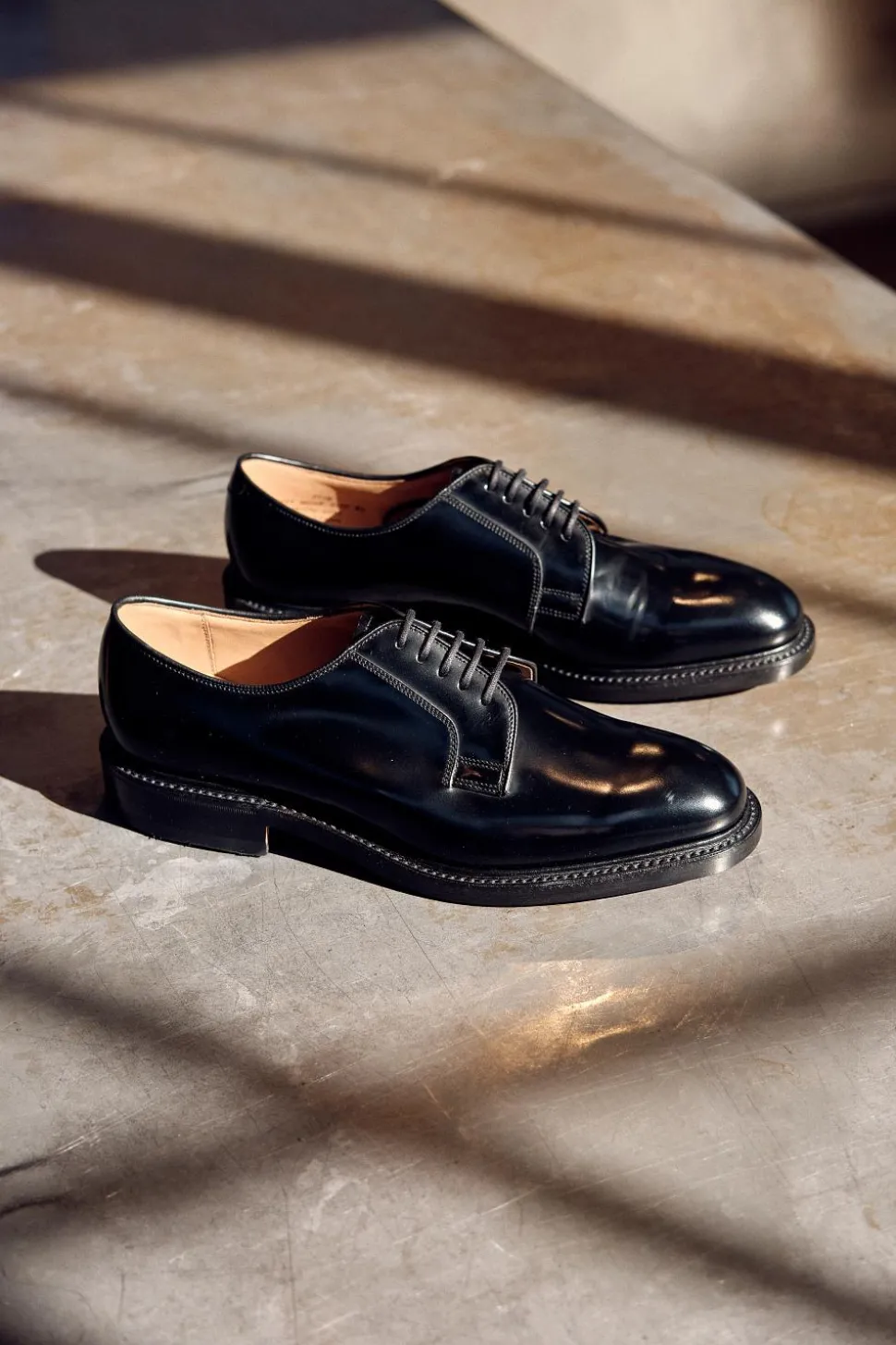 771 Black Polished Plain Derby