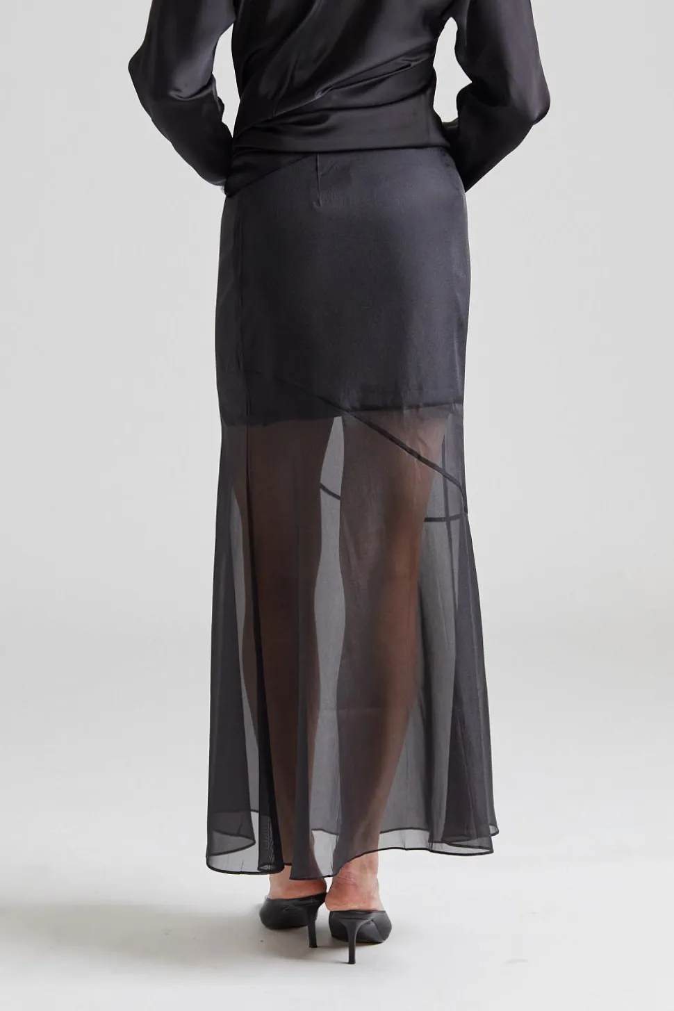 Cedar Flared Skirt Black