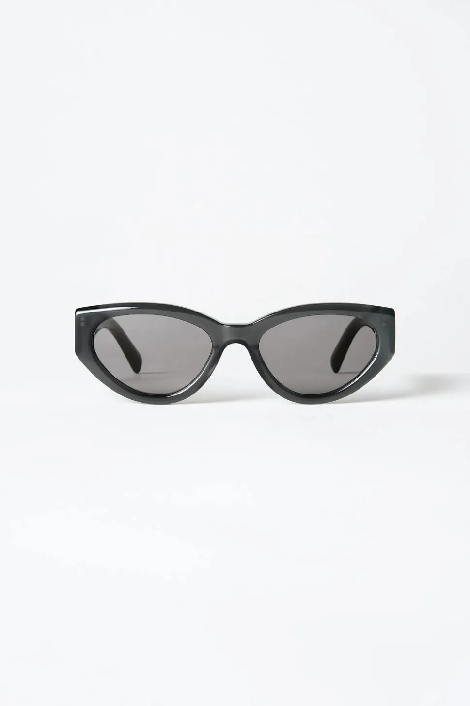 06.2 Dark Grey