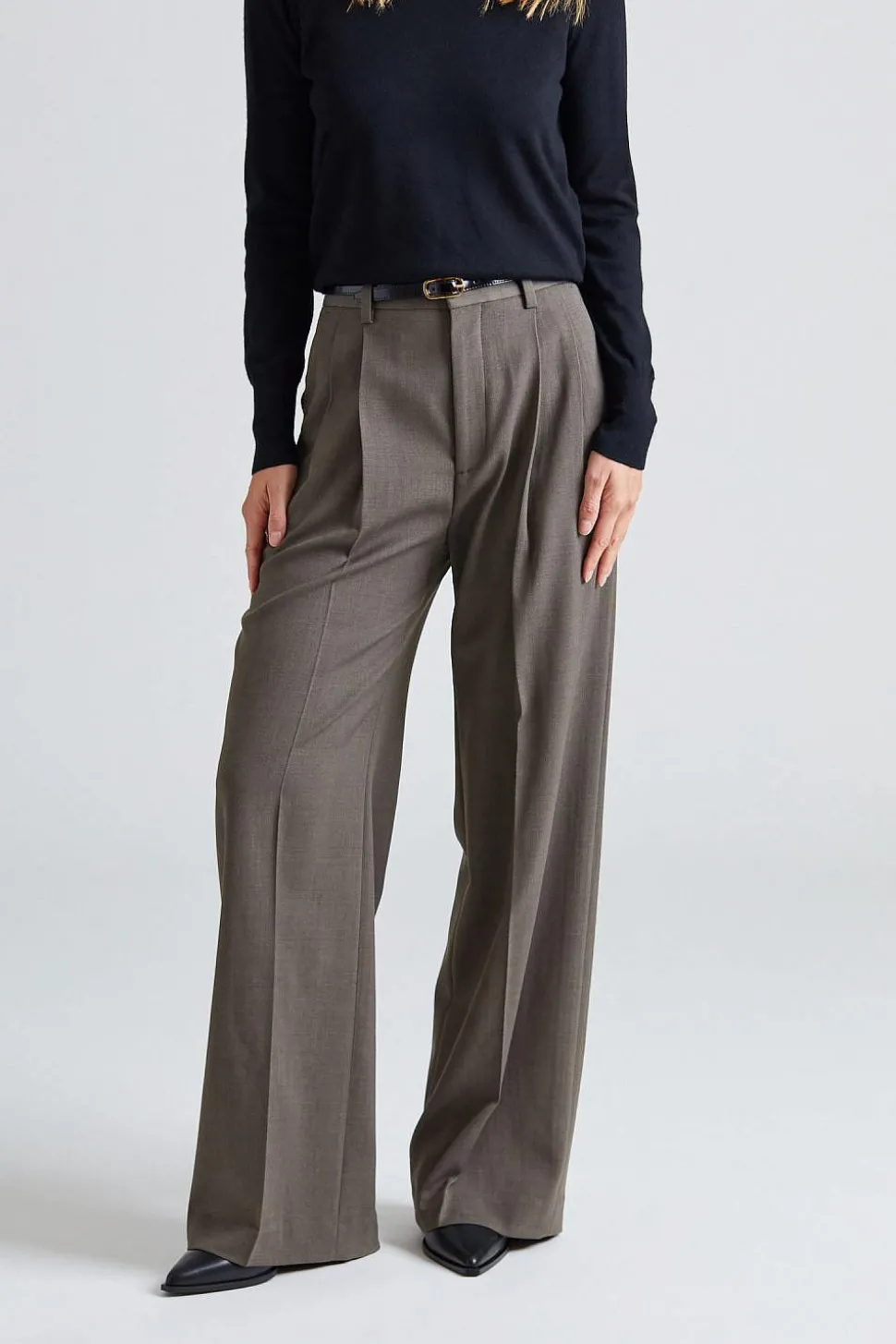 Davina Darcey Suit Driftwood