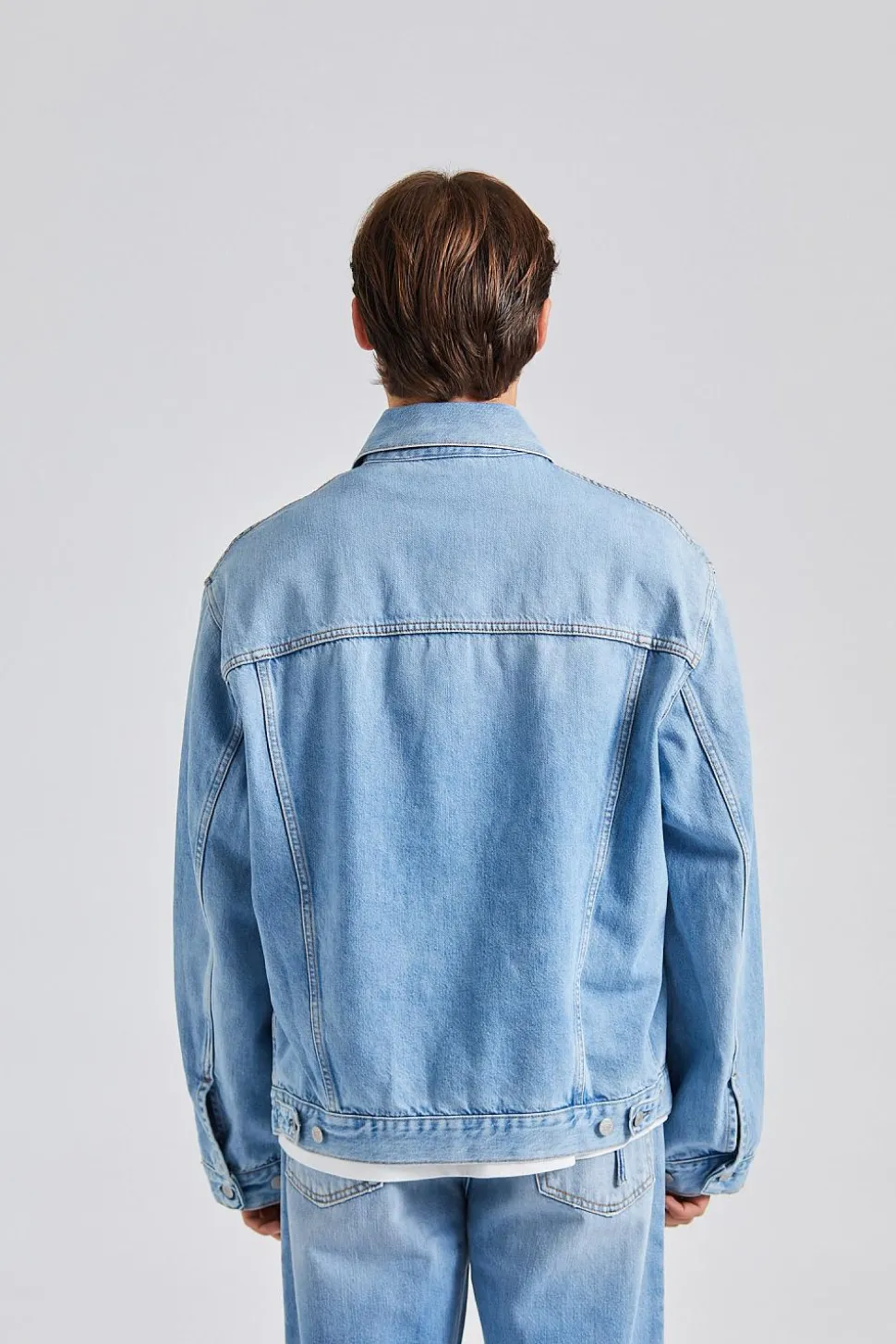 Denim Jacket - Relaxed Fit FN-UX-OUTW000065 Light Blue