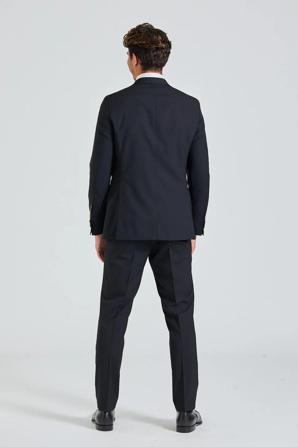 Edmund Denz Suit Black