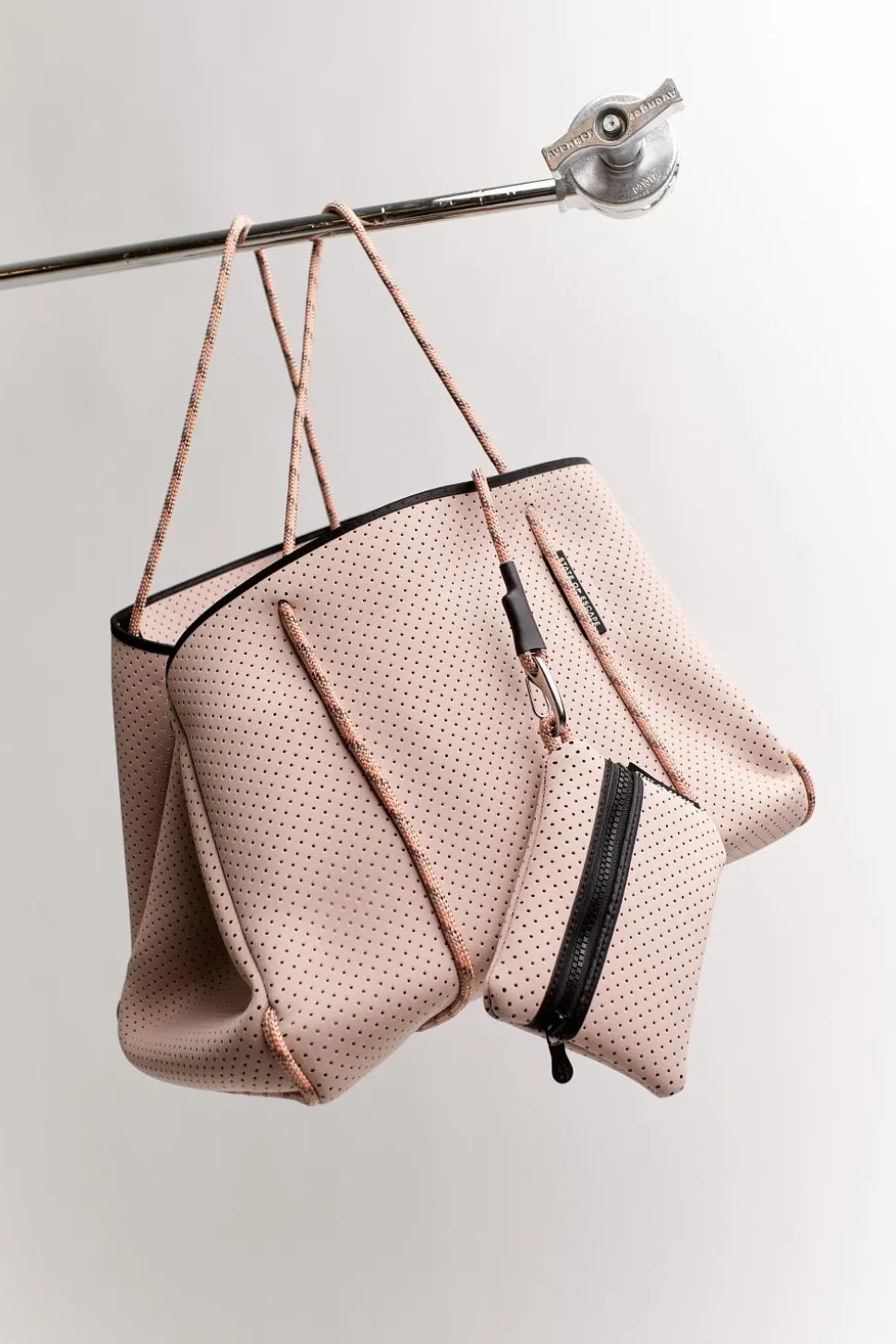 Escape Tote Blush