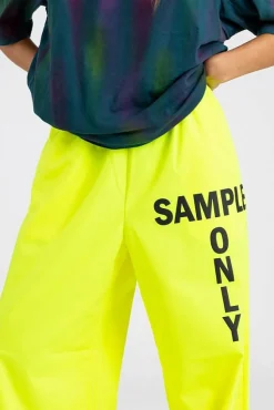 FA-UX-TROU000064 Neon Yellow