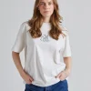Kjerag Embroidery Tee White