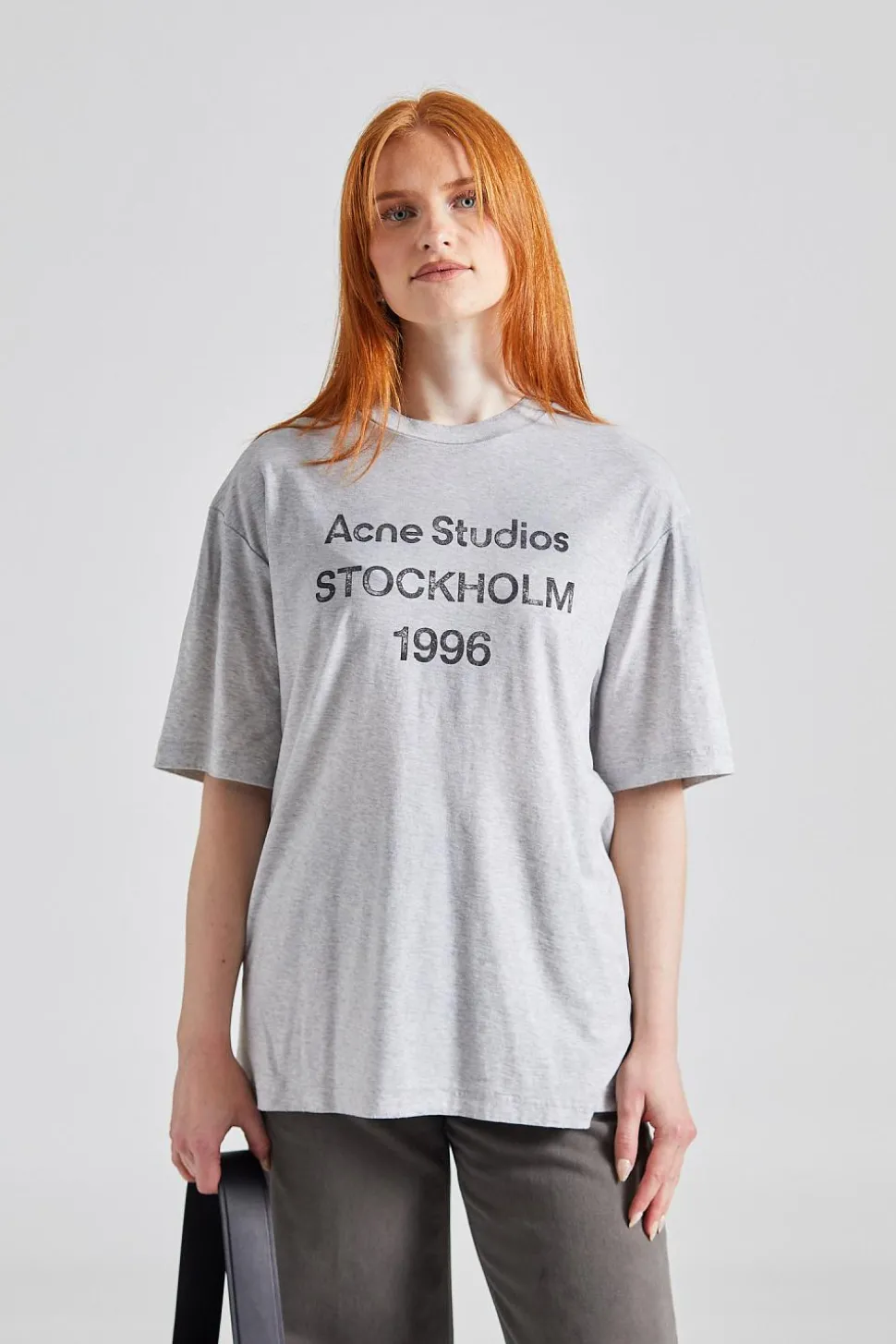 Logo T-shirt - Relaxed Unisex Fit Pale Grey Melange FN-UX-TSHI000017