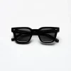 04M Black