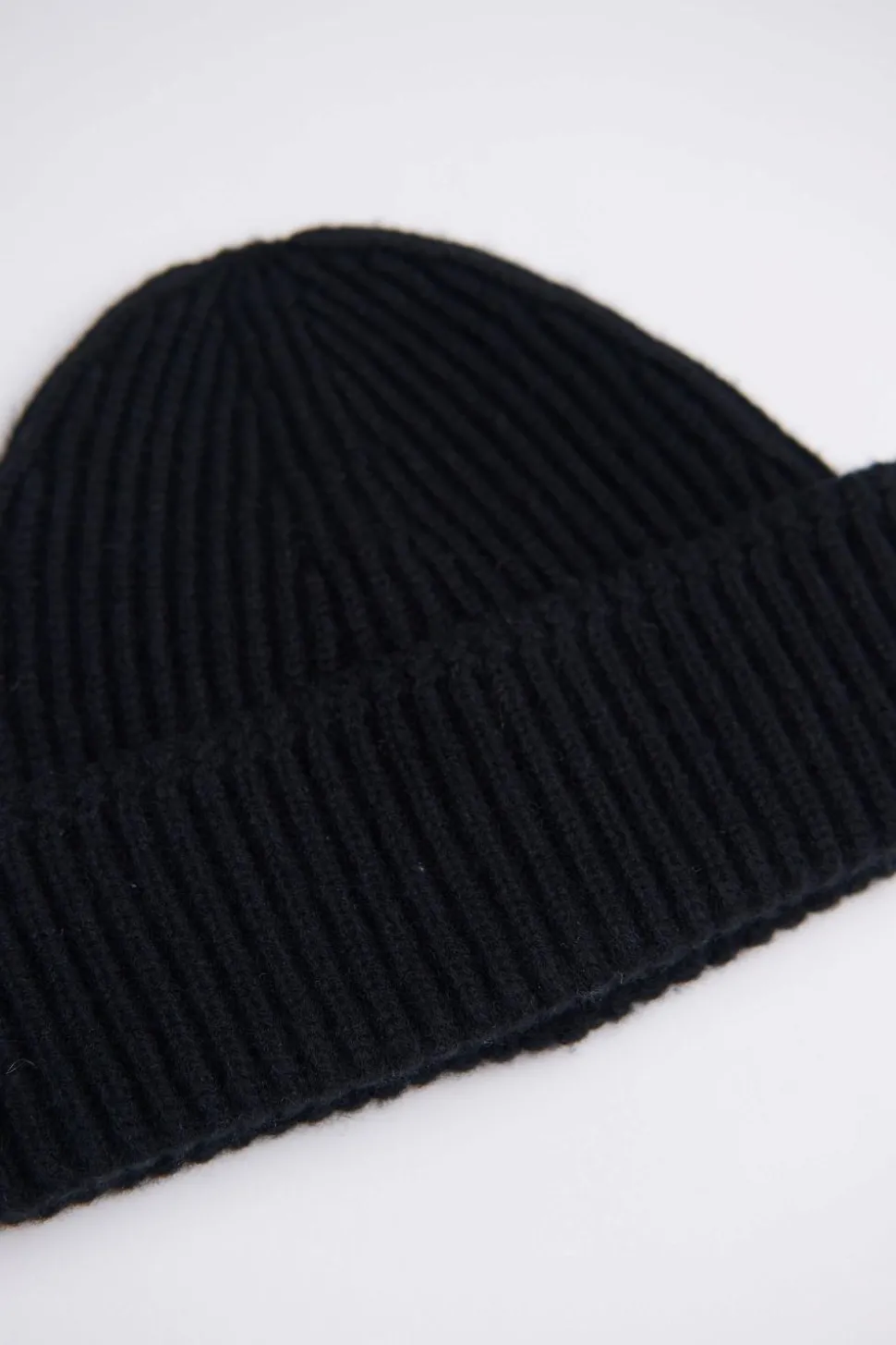 Merino Cash Beanie Black