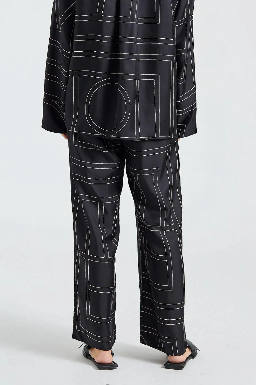 Monogram Silk Set