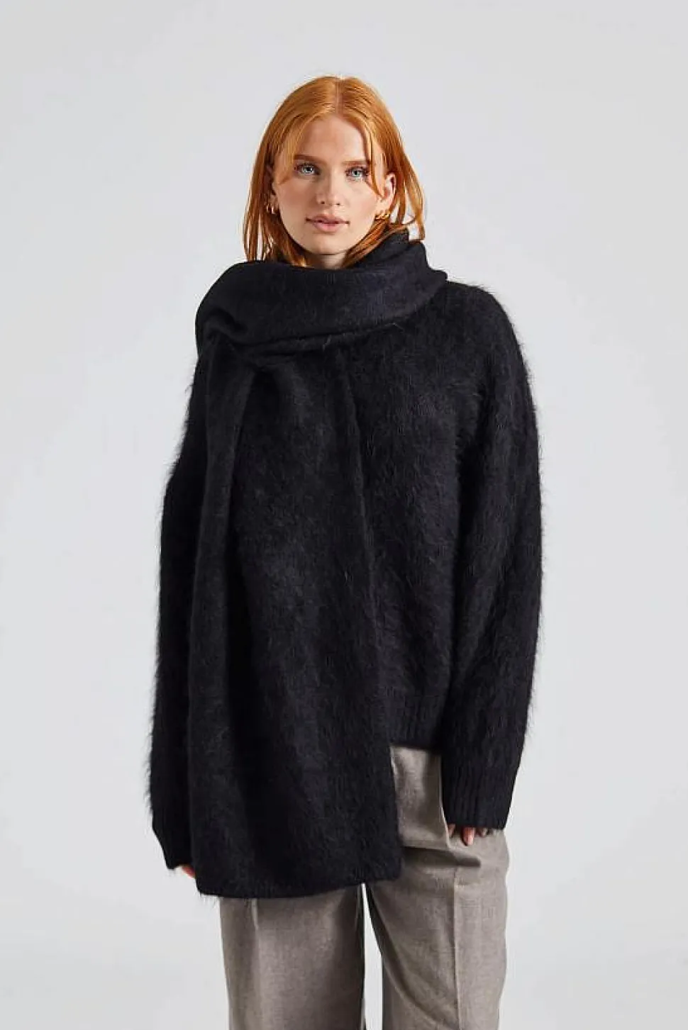 Montpellier Scarf Jet Black