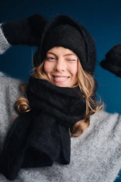 Montpellier Scarf Jet Black