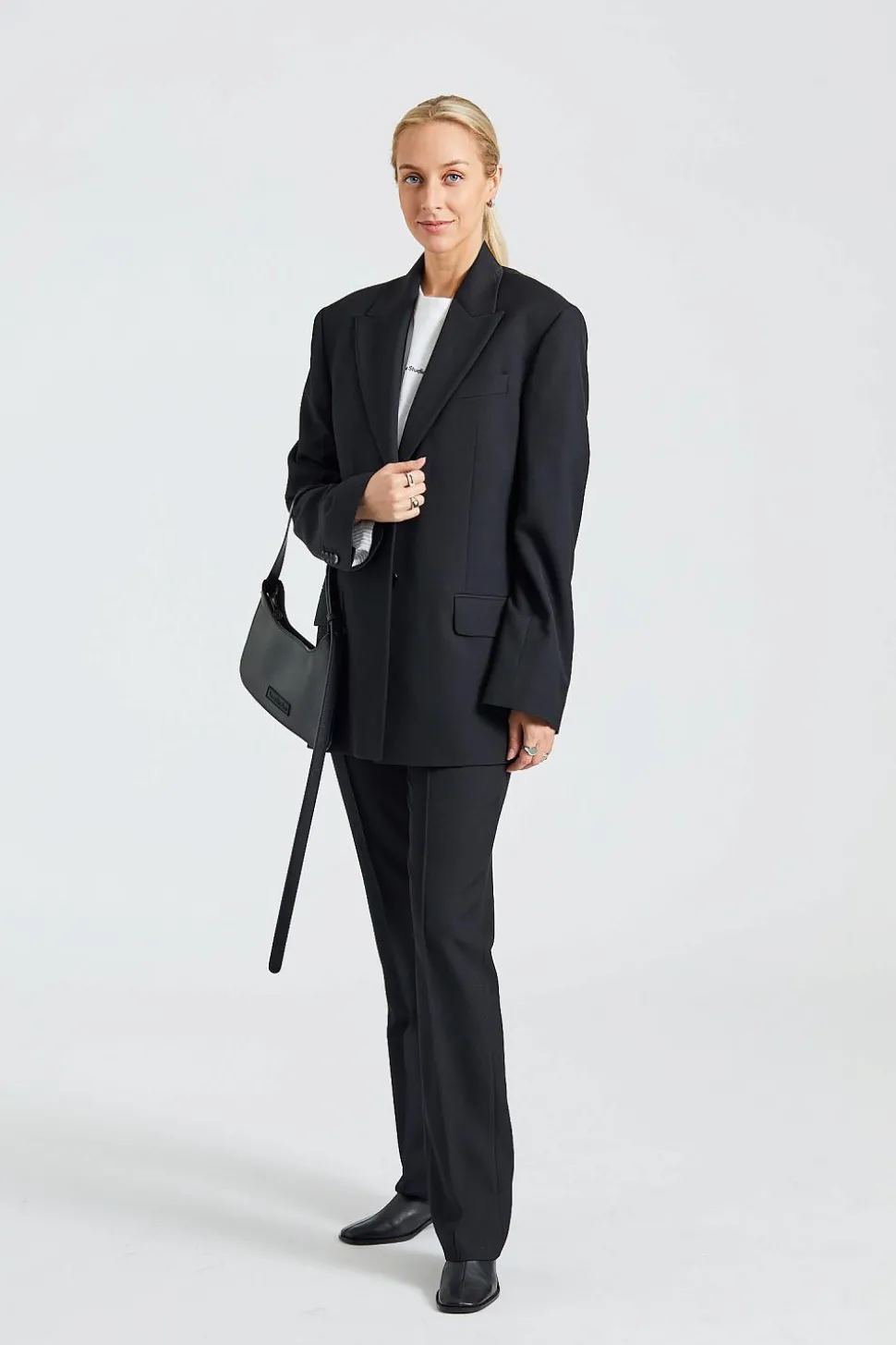 Narrow Tailored Trousers Black FN-WN-TROU001061