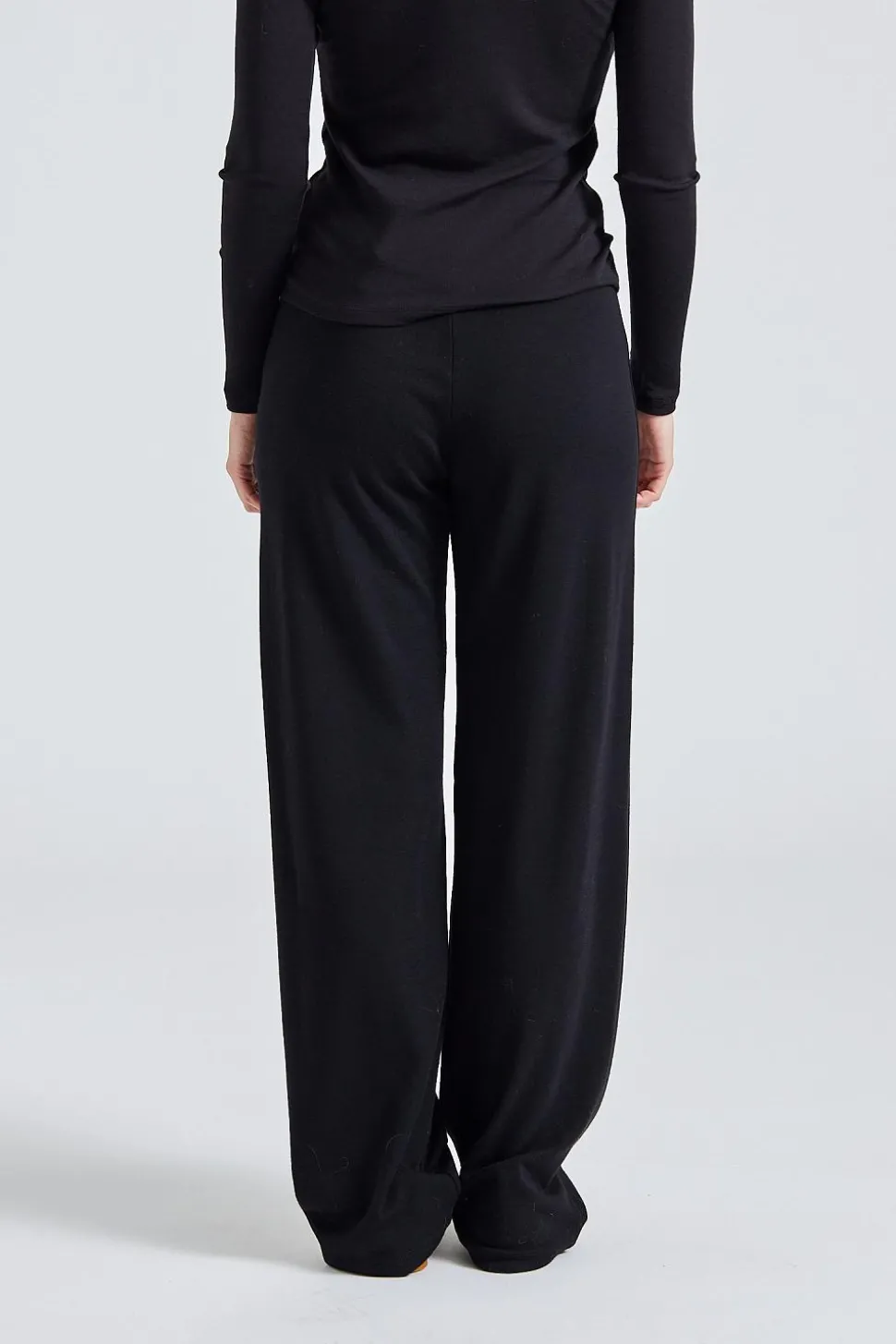 Ninni Wool Black