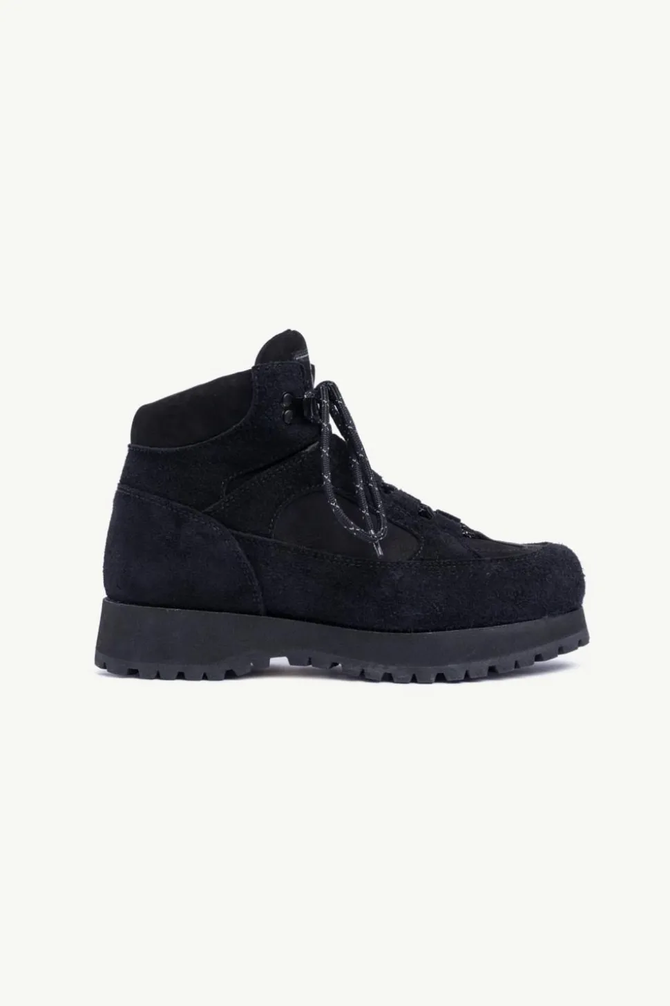 Nove Black