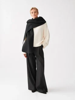 Rectangle Double Faced Wool Scarf Black