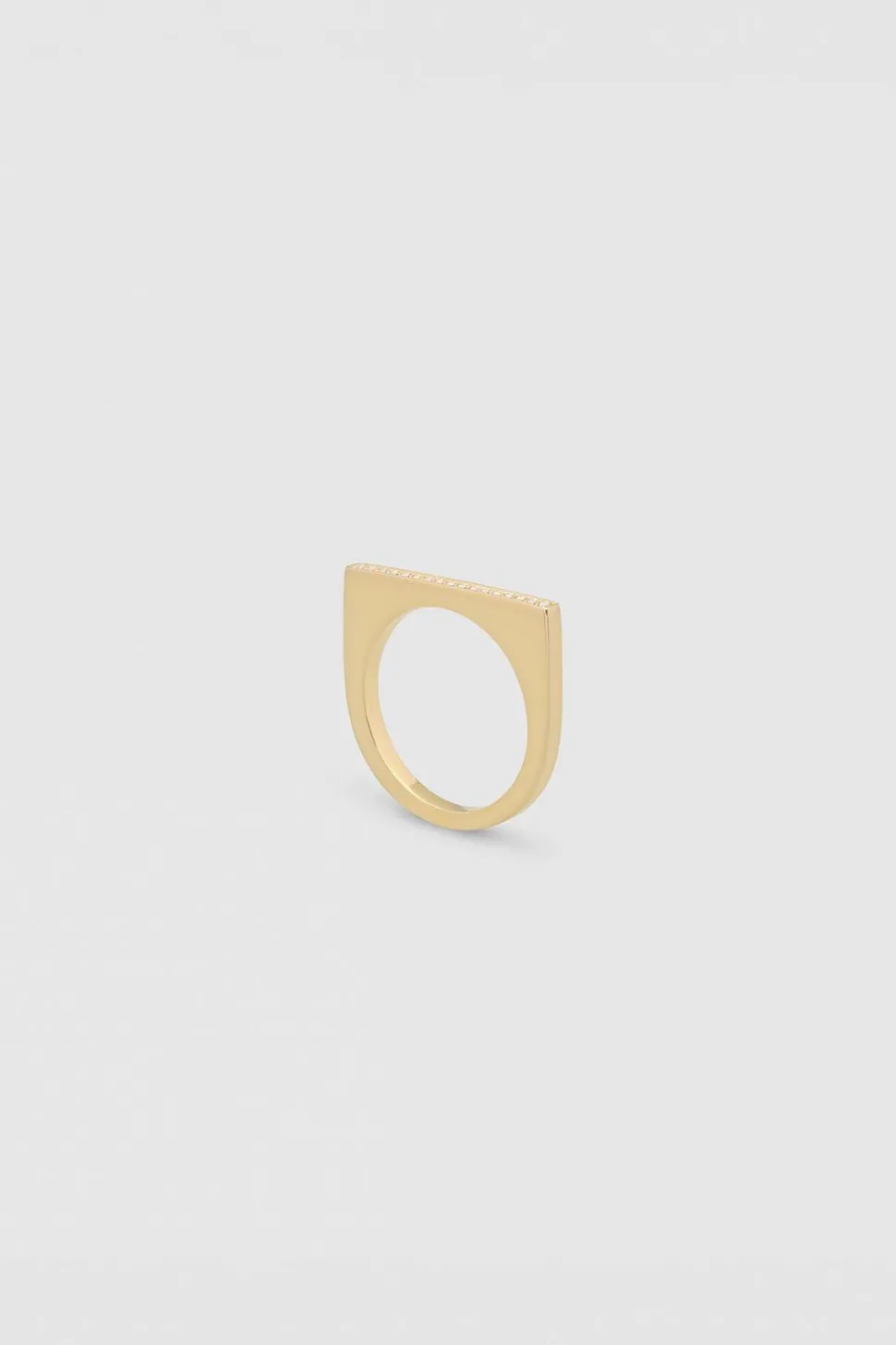 Sleek Ring Top Diamonds