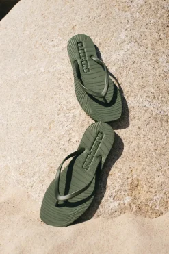 Tapered Green