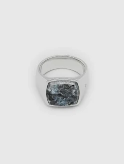 The Cushion Larvikite