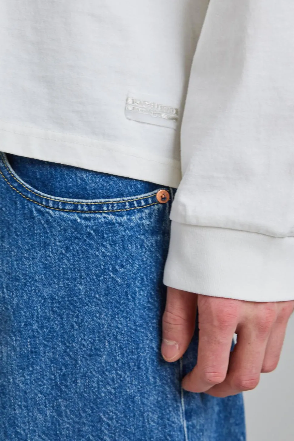 Tour Longsleeve Raw White