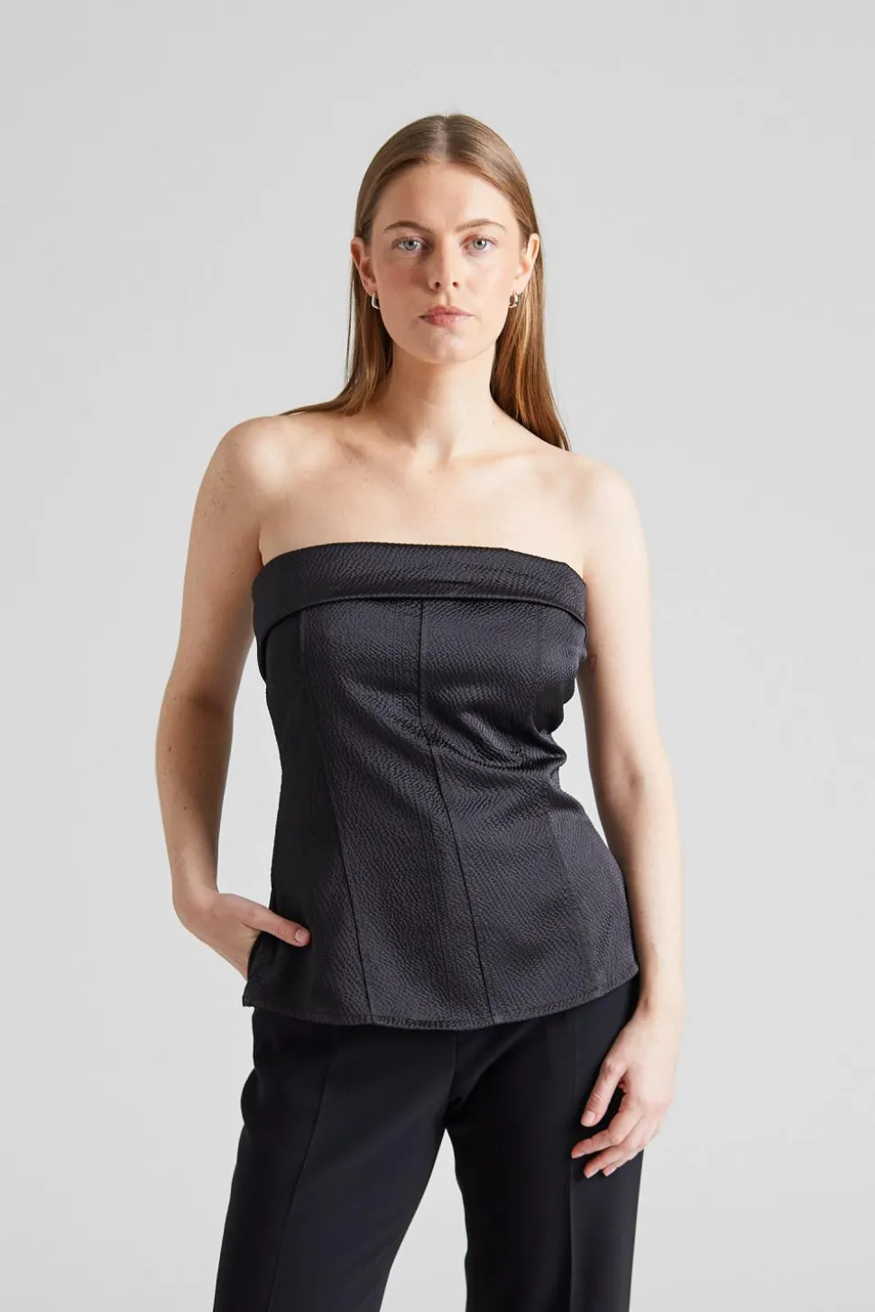 Vesta Top Black