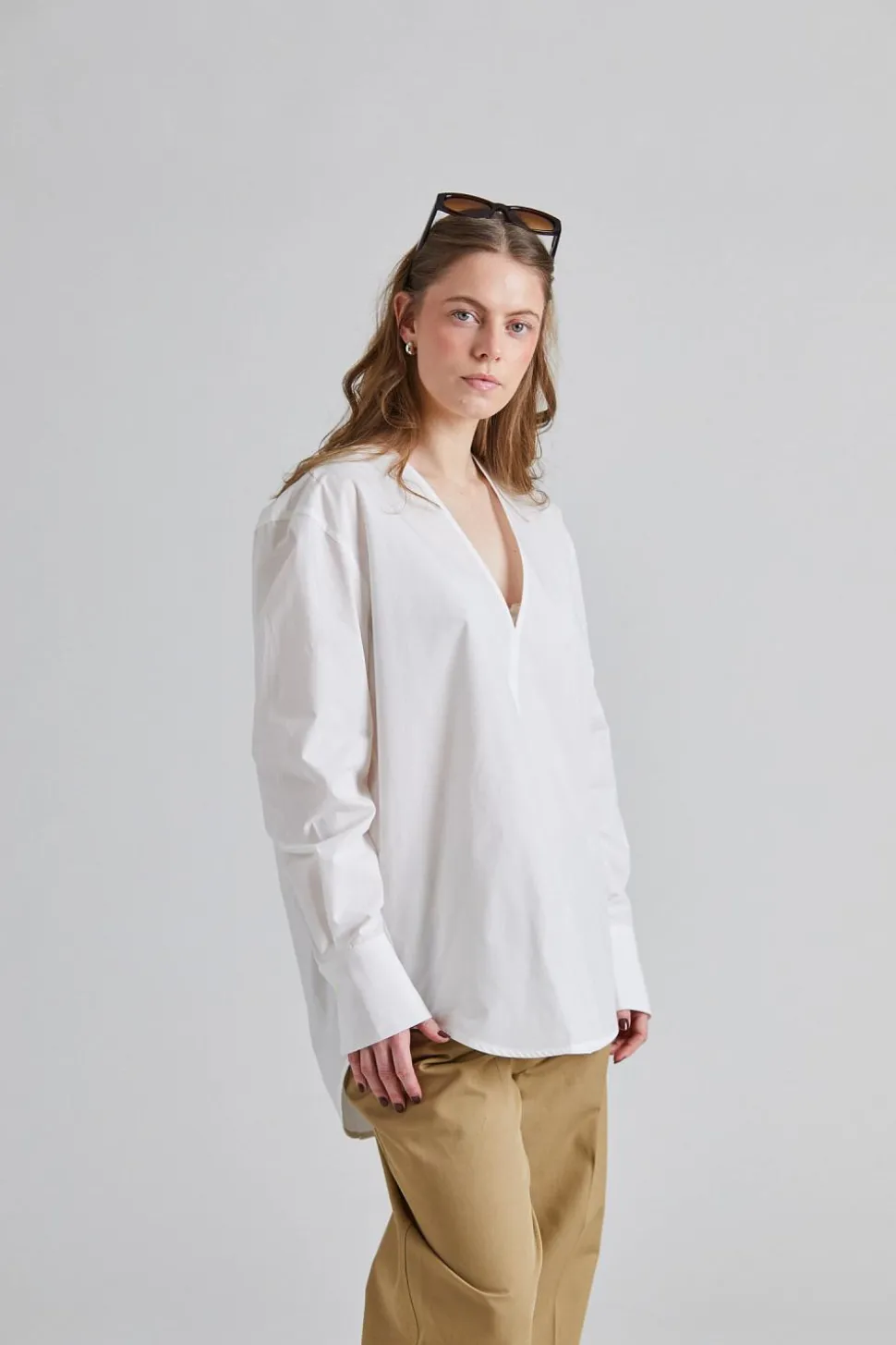 V-Neck Shirt White