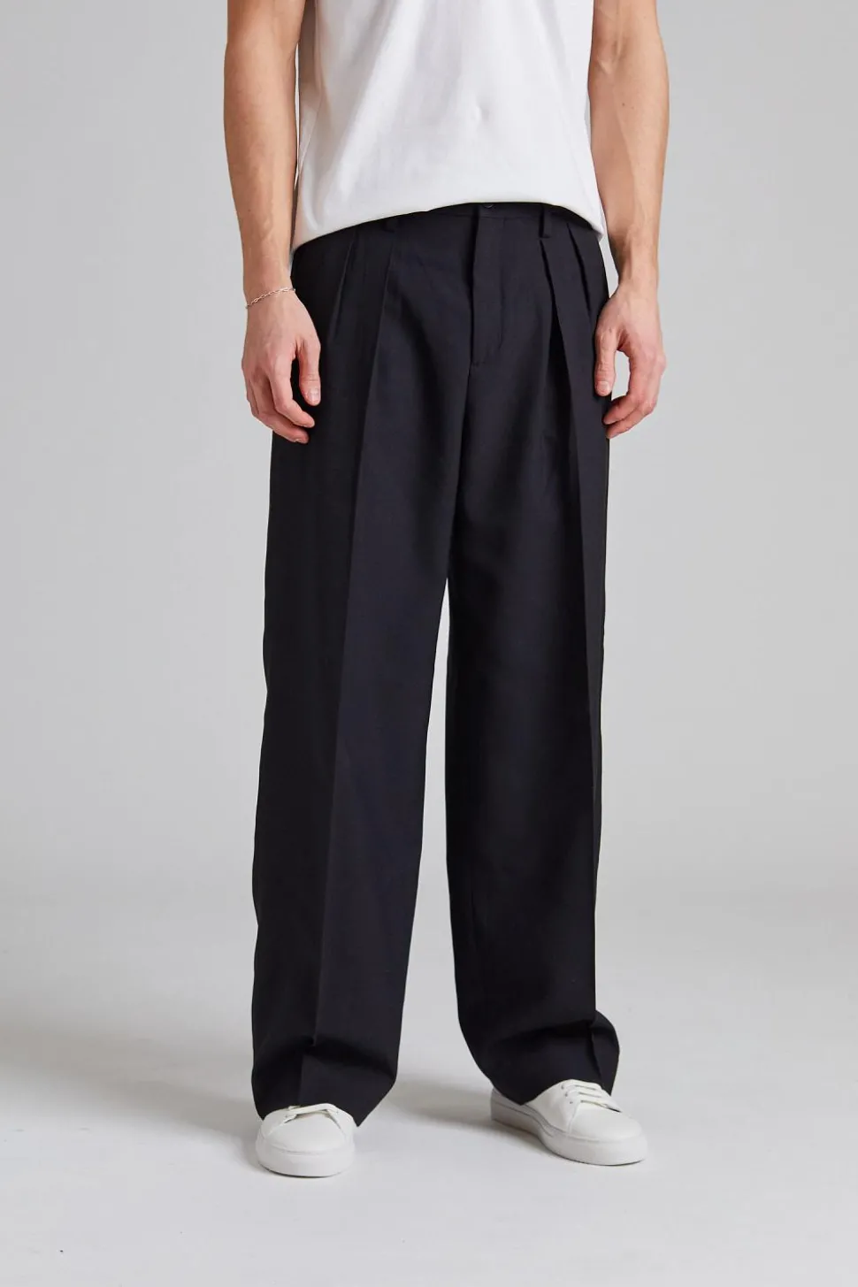 Wide Wool Trousers Black