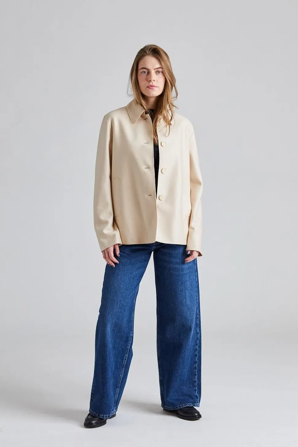 Women Short Loden Light Pressed Wool Cream